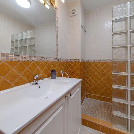 Apartment Cb Living - 2 Bedroom Condo, Playa Flamenca