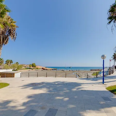 Cb Living - 2 Bedroom Condo, Playa Flamenca Apartment *